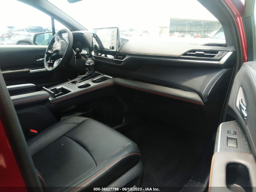 2022 TOYOTA SIENNA XSE - 5TDXRKEC8NS120846