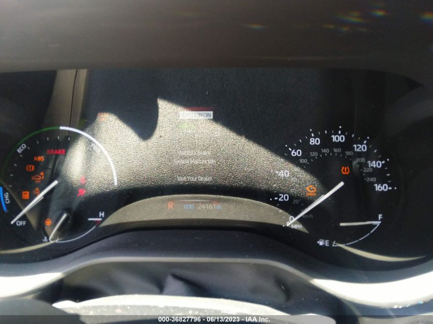 2022 TOYOTA SIENNA XSE - 5TDXRKEC8NS120846
