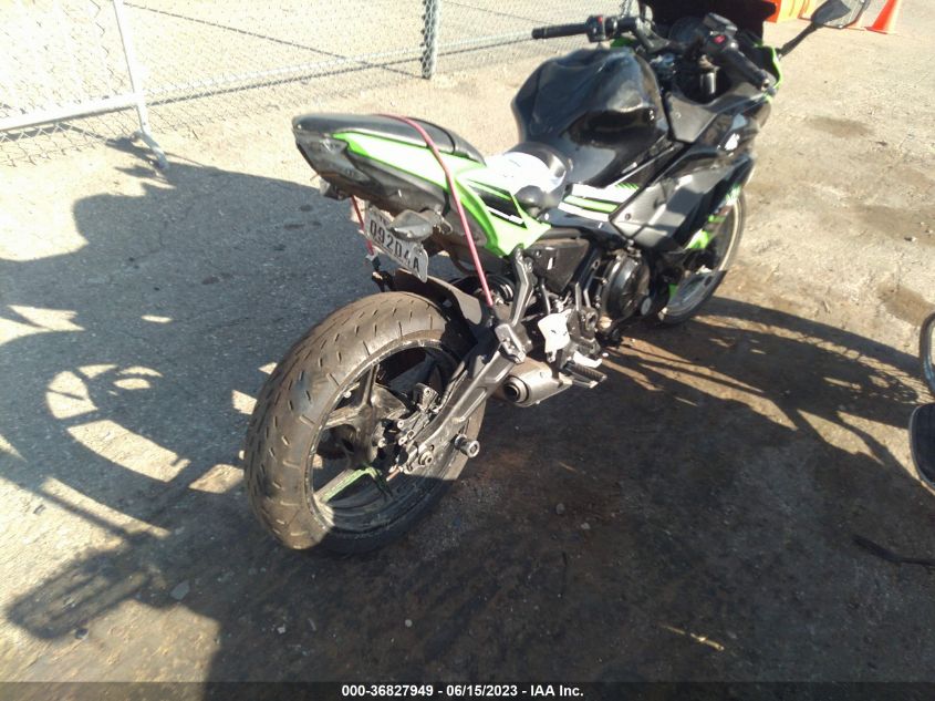 2017 KAWASAKI EX650 F - JKAEXEK18HDA01175