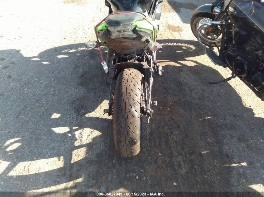 2017 KAWASAKI EX650 F - JKAEXEK18HDA01175