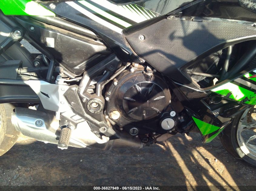 2017 KAWASAKI EX650 F - JKAEXEK18HDA01175
