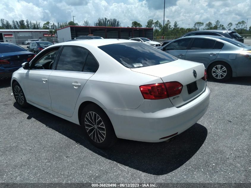 2013 VOLKSWAGEN JETTA SEDAN SE - 3VWDP7AJXDM254201