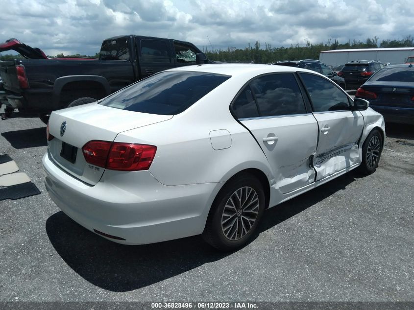 2013 VOLKSWAGEN JETTA SEDAN SE - 3VWDP7AJXDM254201