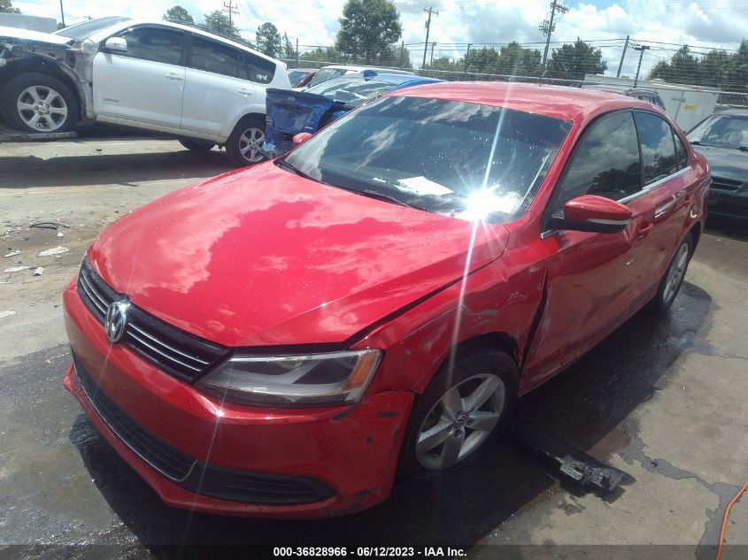 2013 VOLKSWAGEN JETTA SEDAN TDI - 3VWLL7AJ4DM407176