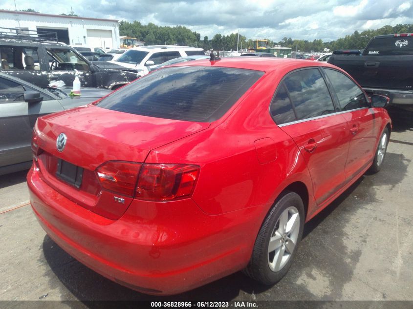 2013 VOLKSWAGEN JETTA SEDAN TDI - 3VWLL7AJ4DM407176