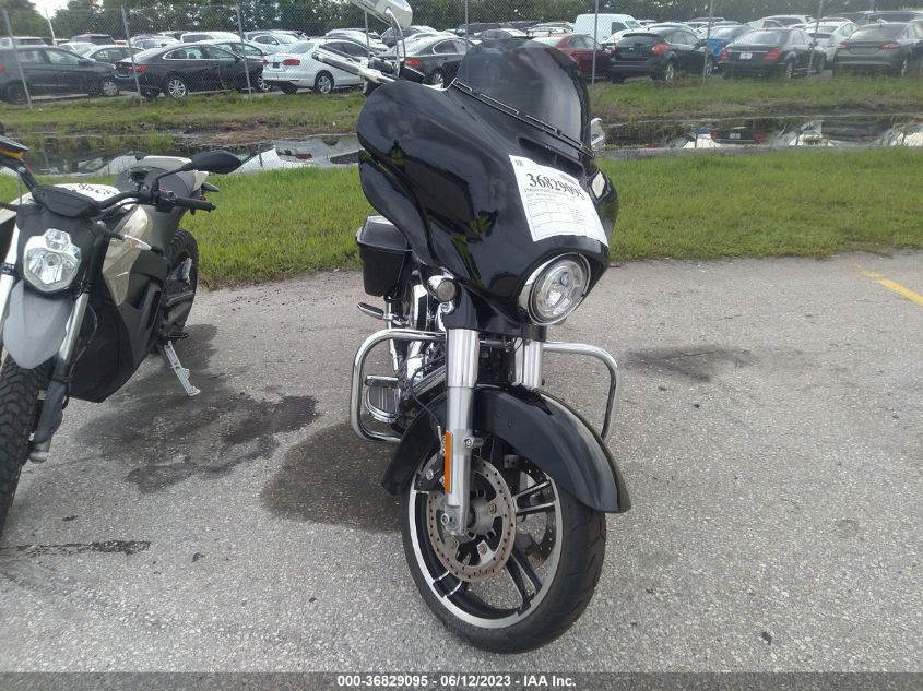 2017 HARLEY-DAVIDSON FLHXS STREET GLIDE SPECIAL - 1HD1KRC12HB680179