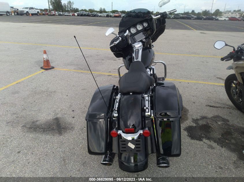2017 HARLEY-DAVIDSON FLHXS STREET GLIDE SPECIAL - 1HD1KRC12HB680179