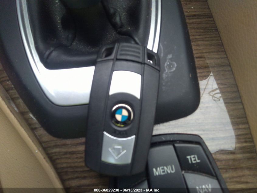 2015 BMW X1 XDRIVE28I - WBAVL1C52FVY34239