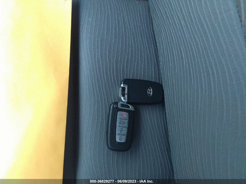 2014 HYUNDAI SONATA HYBRID - KMHEC4A49EA117823