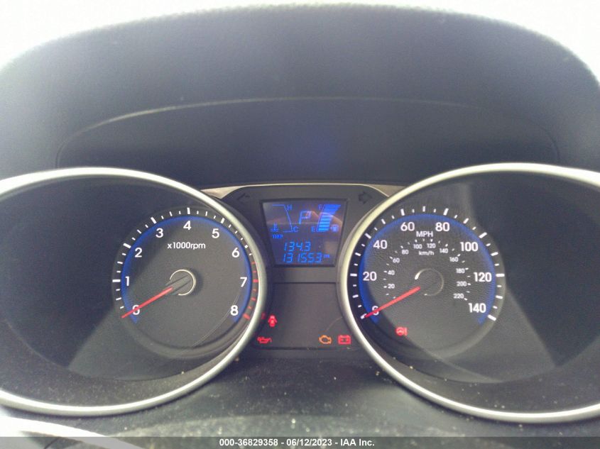 2015 HYUNDAI TUCSON SE - KM8JU3AG4FU969285