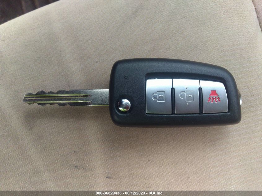 2016 NISSAN ROGUE S - KNMAT2MV2GP661463