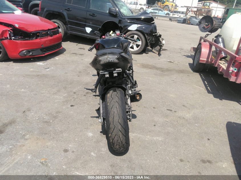 2013 KAWASAKI ZX636 E JKBZXJE1XDA003763