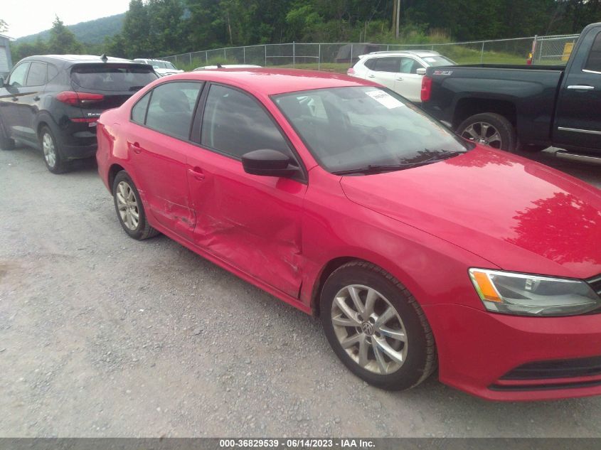 2015 VOLKSWAGEN JETTA SEDAN 1.8T SE - 3VWD17AJ1FM209782