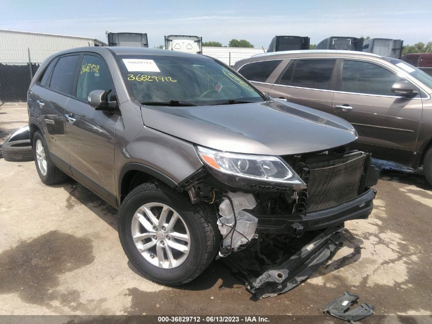 2015 KIA SORENTO LX - 5XYKT3A6XFG562561