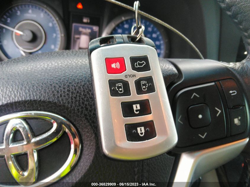 2015 TOYOTA SIENNA XLE/XLE AAS/LTD - 5TDYK3DC3FS672644