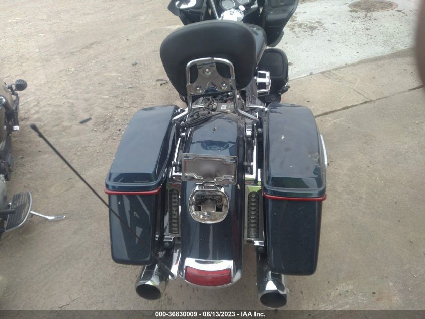 2016 HARLEY-DAVIDSON FLTRU - 1HD1KGL11GB628223