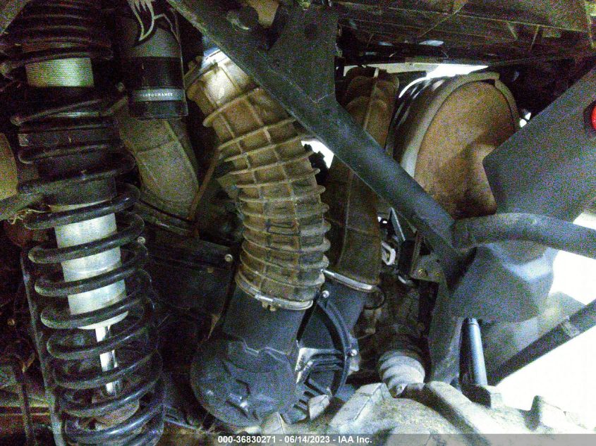 2019 CAN-AM MAVERICK X3 X DS TURBO R - 3JBVDAW42KK002065