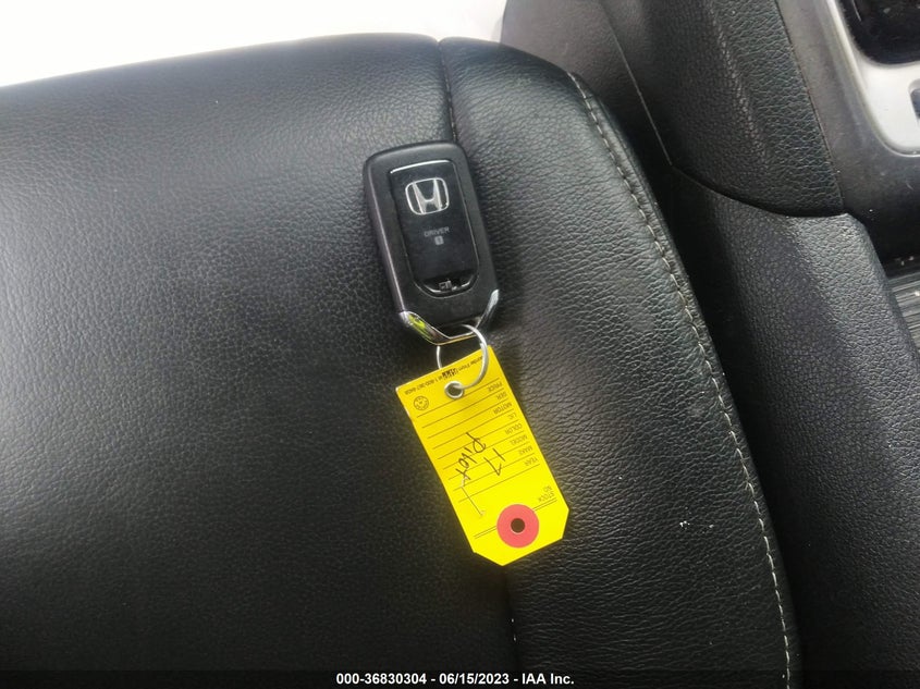 VIN 5FNYF5H54HB006752 2017 HONDA PILOT EX-L