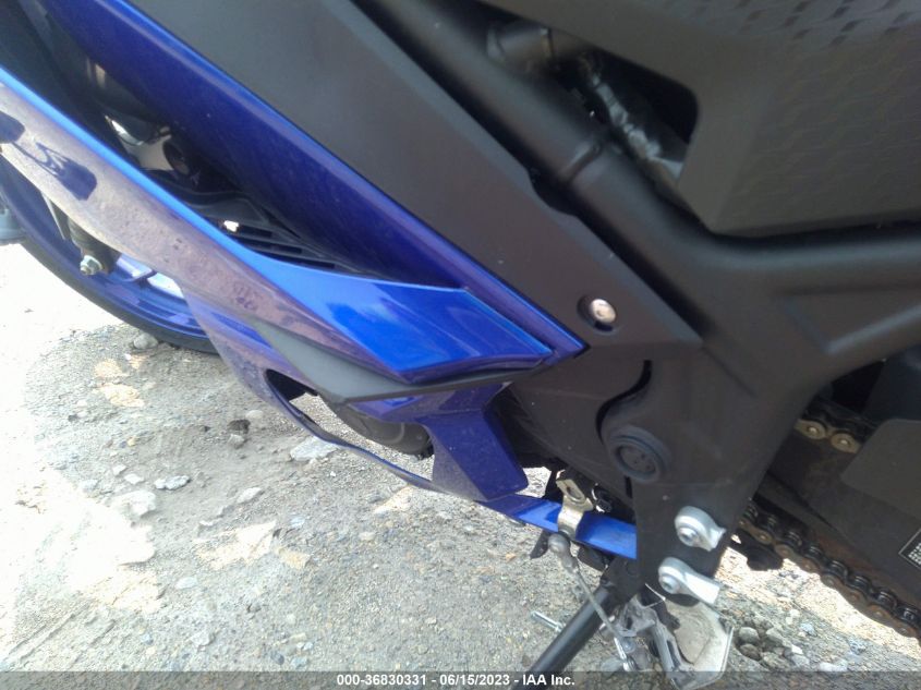 2021 YAMAHA YZFR3 A MH3RH18Y3MK006287
