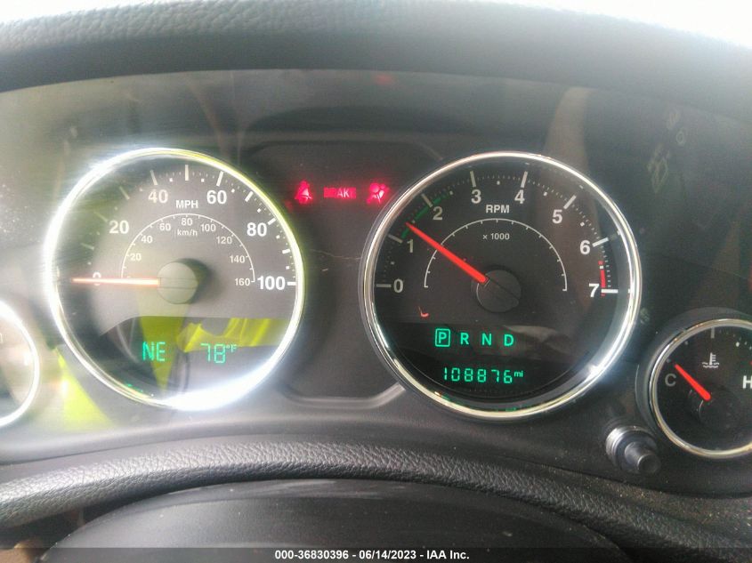 2016 JEEP WRANGLER UNLIMITED SAHARA - 1C4BJWEGXGL250885