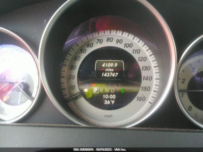 2013 MERCEDES-BENZ C 250 SPORT/LUXURY - WDDGF4HB1DG007052