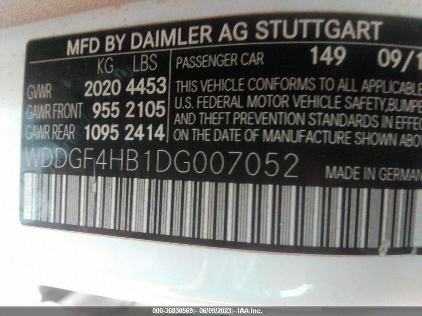 2013 MERCEDES-BENZ C 250 SPORT/LUXURY - WDDGF4HB1DG007052