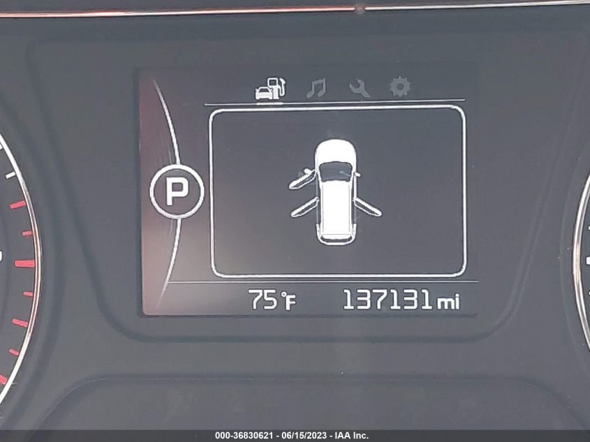 2017 KIA SORENTO LX - 5XYPG4A31HG273139