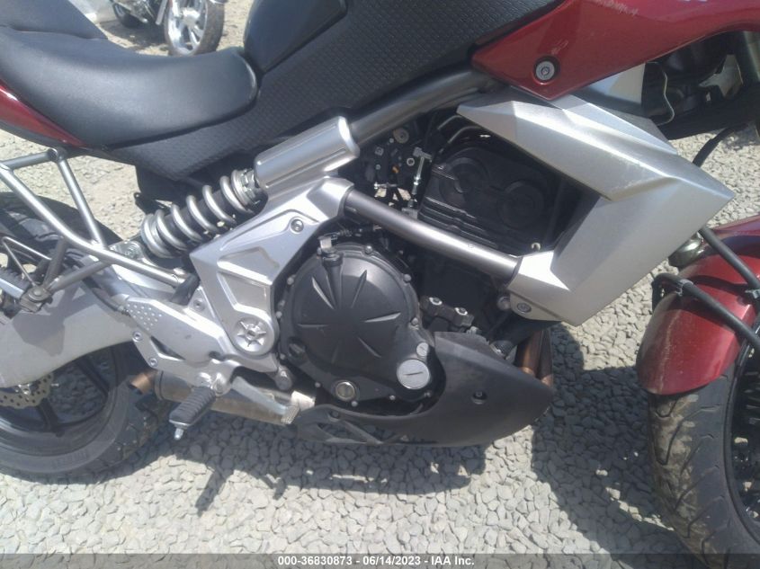2011 KAWASAKI LE650 C - JKALEEC11BDA02672