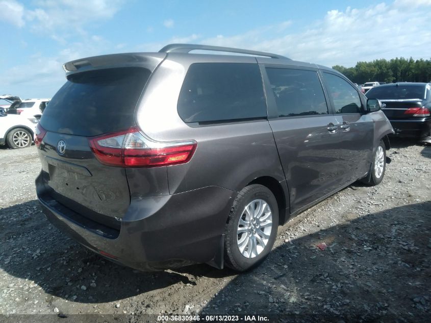 5TDYZ3DC3HS778364 2017 TOYOTA SIENNA, photo no. 4