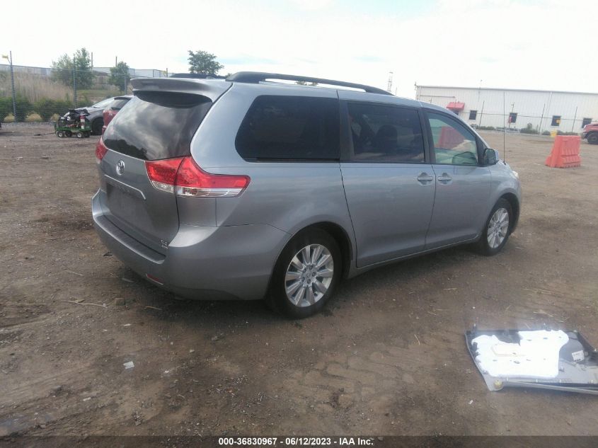 2014 TOYOTA SIENNA LTD/XLE - 5TDDK3DC1ES075182