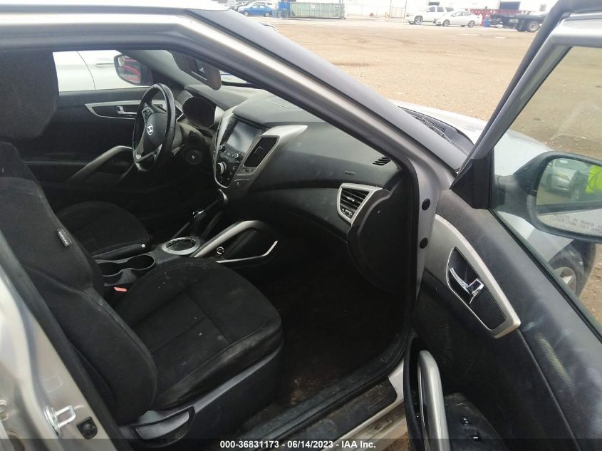 2017 HYUNDAI VELOSTER - KMHTC6AD3HU307137