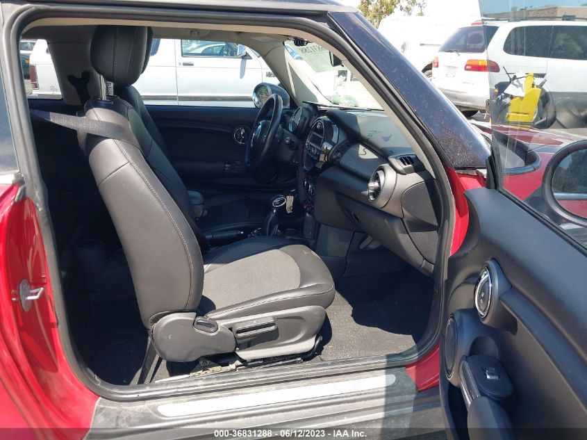2015 MINI HARDTOP COOPER - WMWXM5C57FT941232