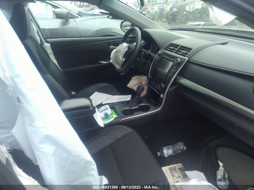 2017 TOYOTA CAMRY SE - 4T1BF1FK8HU695513