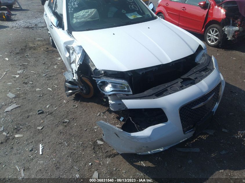 2019 CHRYSLER 300 LIMITED - 2C3CCAEG0KH697902