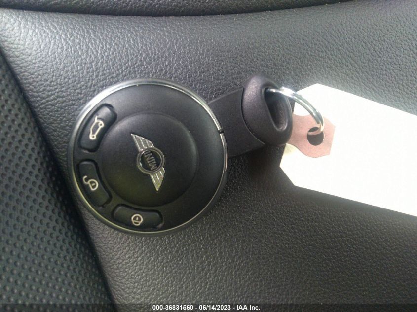 2013 MINI COOPER HARDTOP - WMWSU3C55DT372148