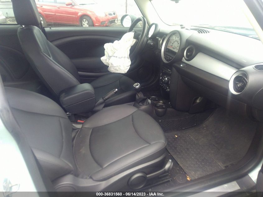 2013 MINI COOPER HARDTOP - WMWSU3C55DT372148