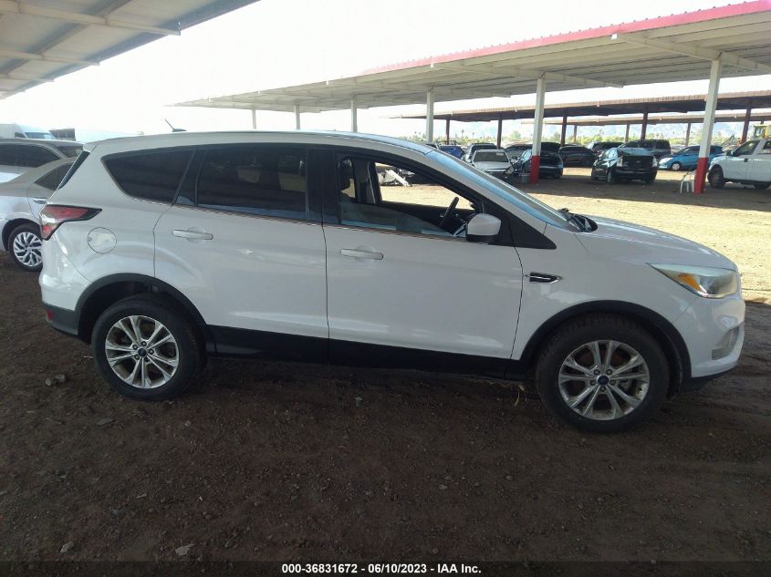 2017 FORD ESCAPE SE - 1FMCU0GD9HUC98901