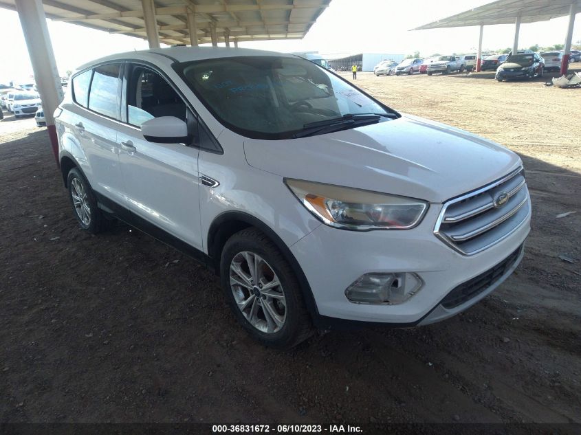 2017 FORD ESCAPE SE - 1FMCU0GD9HUC98901