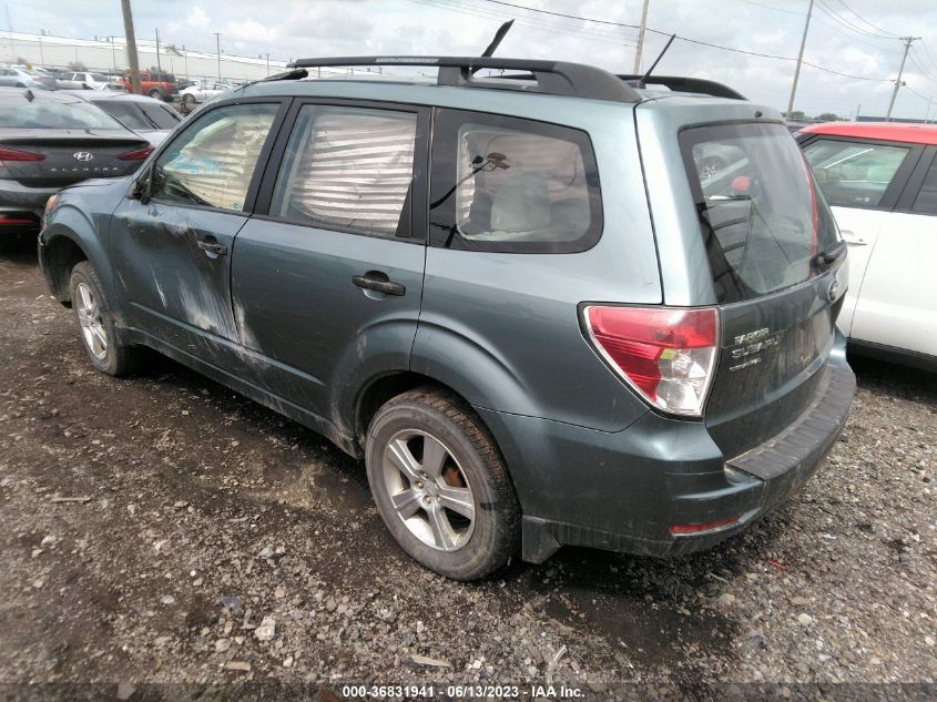 2013 SUBARU FORESTER 2.5X - JF2SHABCXDG422595