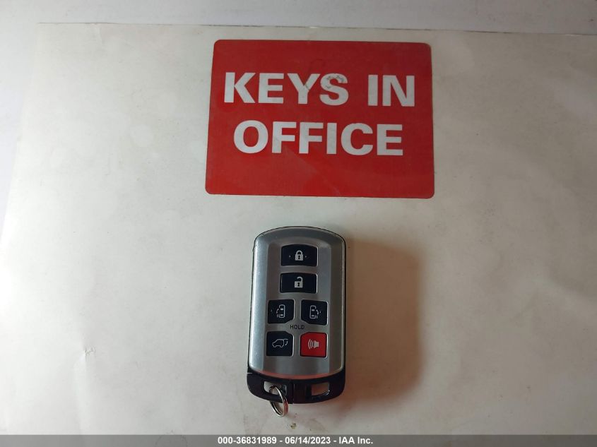2015 TOYOTA SIENNA XLE/XLE AAS/LTD - 5TDYK3DC6FS539408