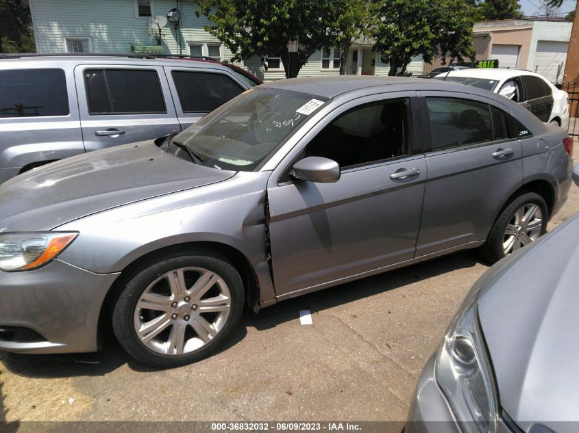 2013 CHRYSLER 200 TOURING - 1C3CCBBB5DN618202
