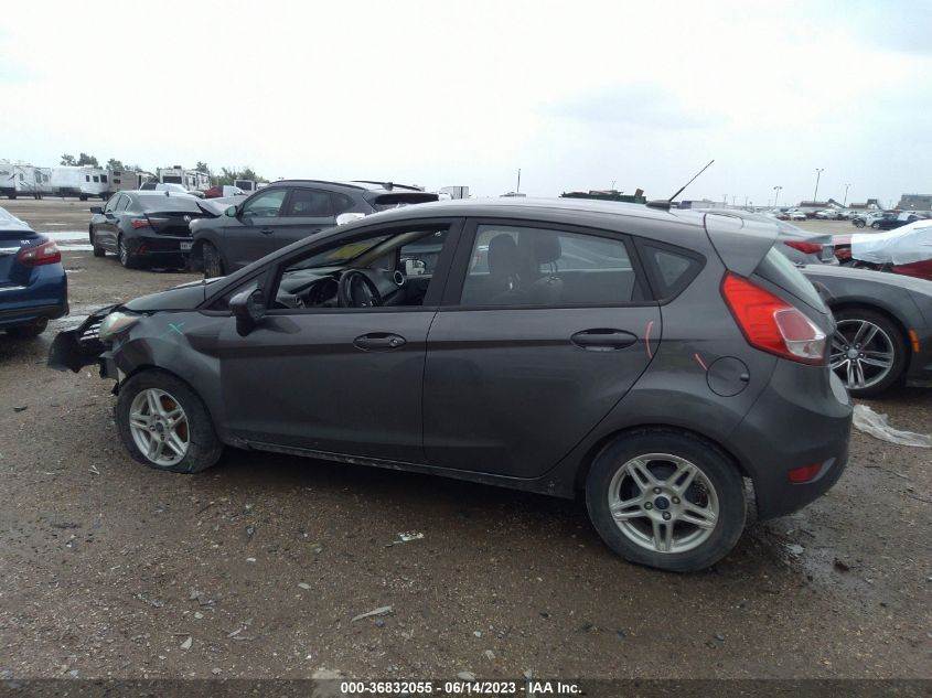 VIN 3FADP4EJ7HM153429 2017 FORD FIESTA no.14