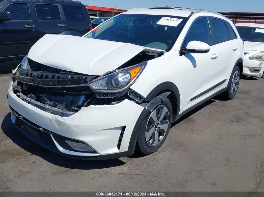 VIN KNDCC3LC5K5282802 2019 KIA NIRO EX