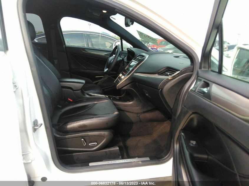 2016 LINCOLN MKC PREMIER - 5LMCJ1C95GUJ28479