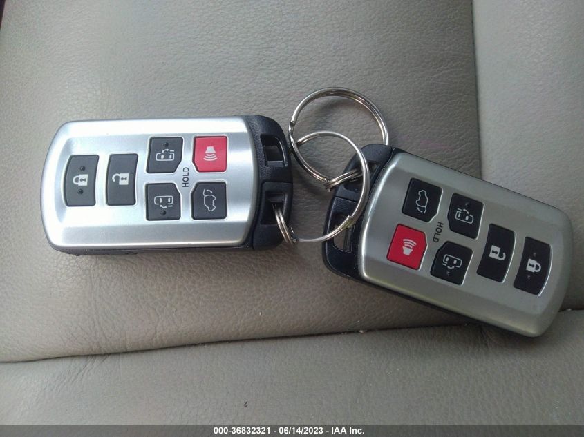 2016 TOYOTA SIENNA XLE/XLE AAS/LTD - 5TDYK3DC8GS753074