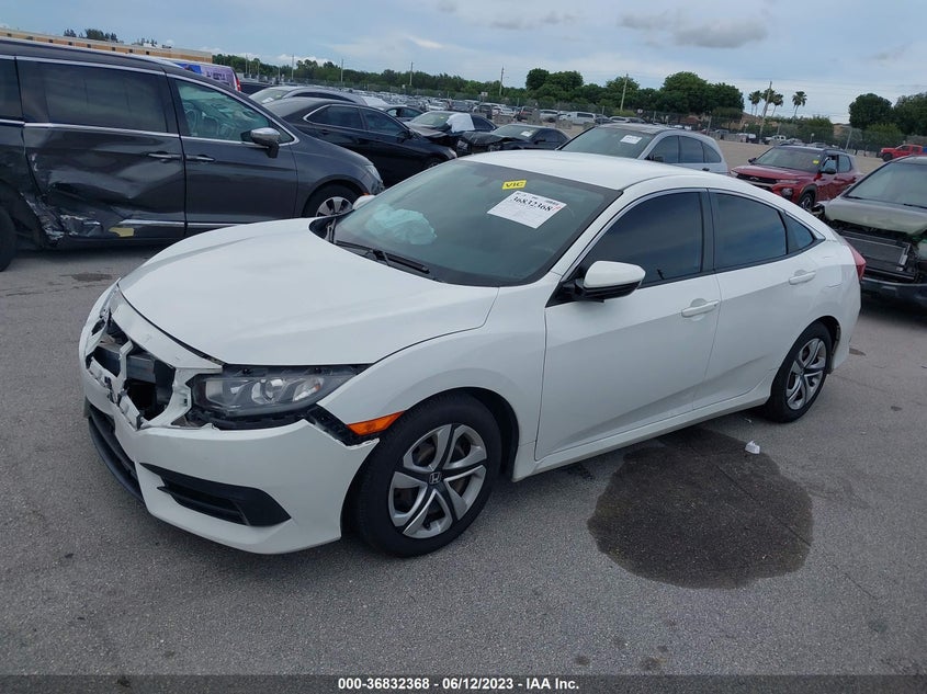 VIN 19XFC2F58JE002717 2018 HONDA CIVIC SEDAN LX
