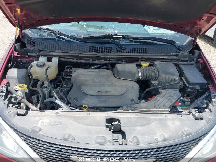 2C4RC1FG0KR550185 2019 CHRYSLER PACIFICA, photo no. 10