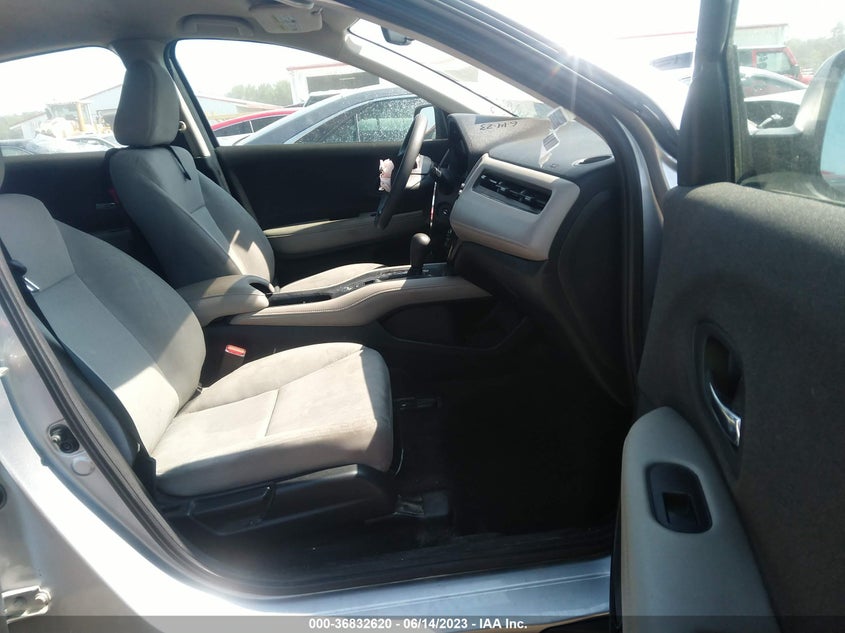 VIN 3CZRU6H36KG716892 2019 HONDA HR-V LX