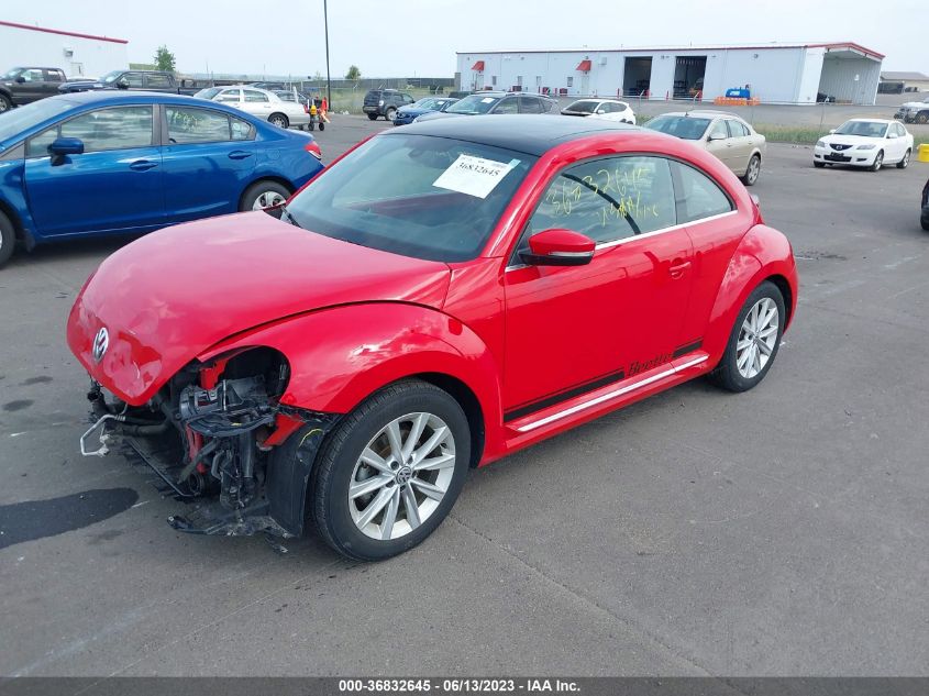 2018 VOLKSWAGEN BEETLE SE - 3VWJD7AT0JM709162