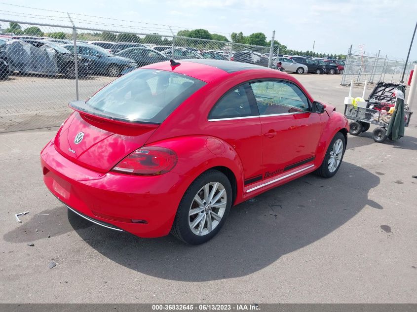 2018 VOLKSWAGEN BEETLE SE - 3VWJD7AT0JM709162